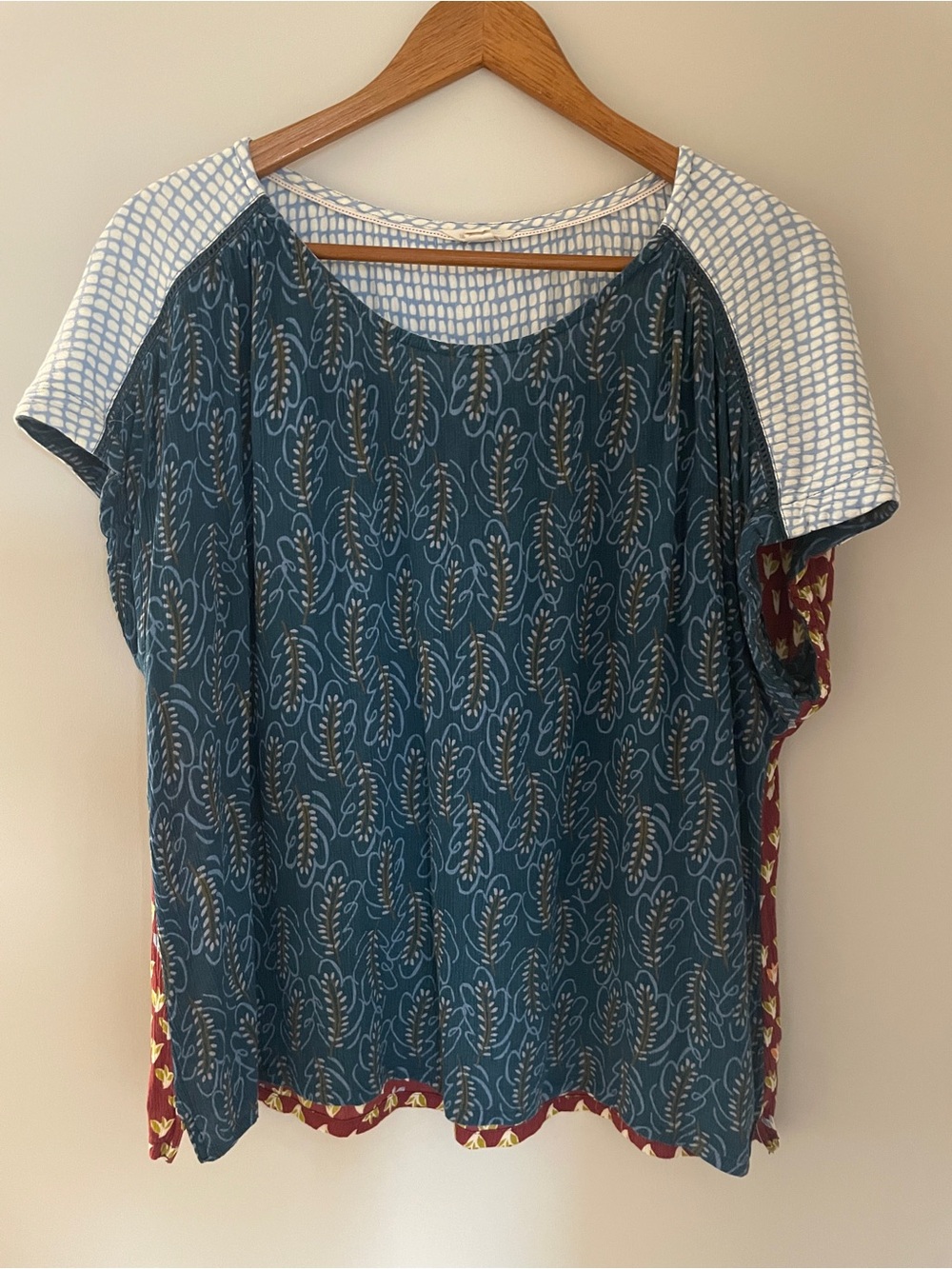 Anthropologie-Casual Blue Patterned Women’s Short Sleeve Top